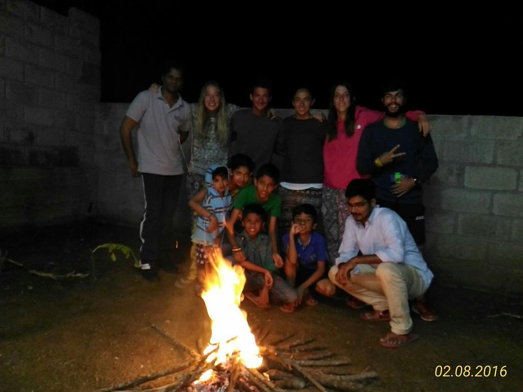 טקאדי Jungleparadiso Homestay מראה חיצוני תמונה