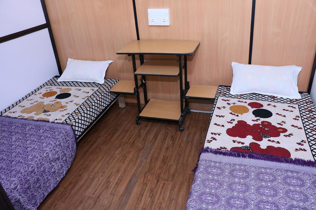 טקאדי Jungleparadiso Homestay מראה חיצוני תמונה
